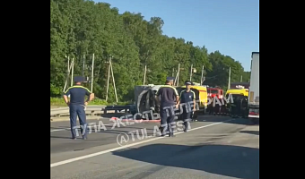 Возле Одоевского шоссе на трассе М-2 под Тулой произошло серьезное ДТП