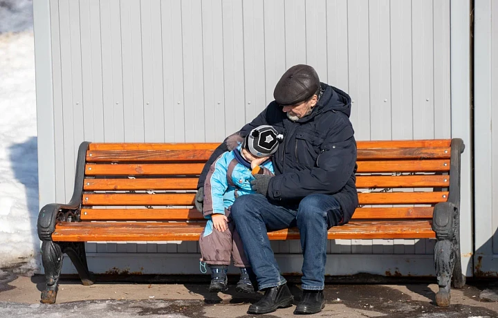 От магазина автозапчастей до катафалка: туляки рассказали, что делали у родителей на работе