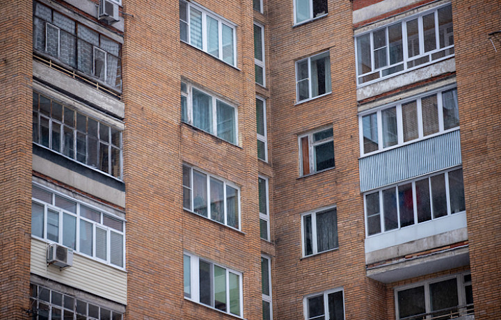 В РЖД продают двухэтажный дом в деревне Кошино под Тулой за 14 млн рублей