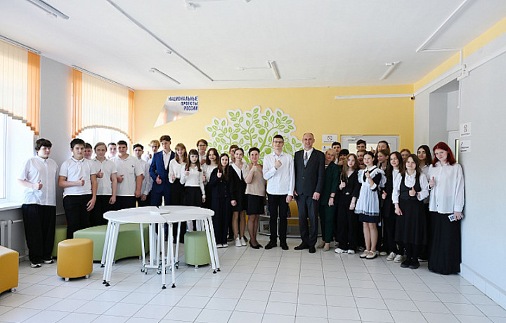 Для тульских школьников провели масштабный «Урок цифры»