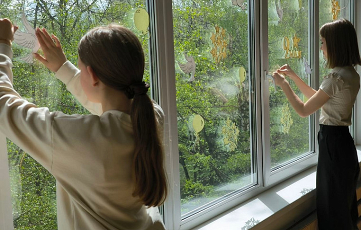 Всероссийская акция «Окна Победы» проходит в Туле