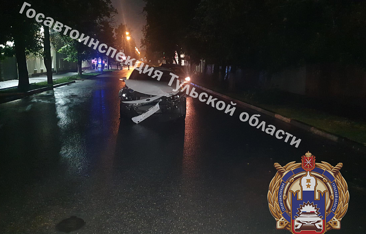 При столкновении Chevrolet и Kia на Каминского в Туле пострадал мужчина-пассажир