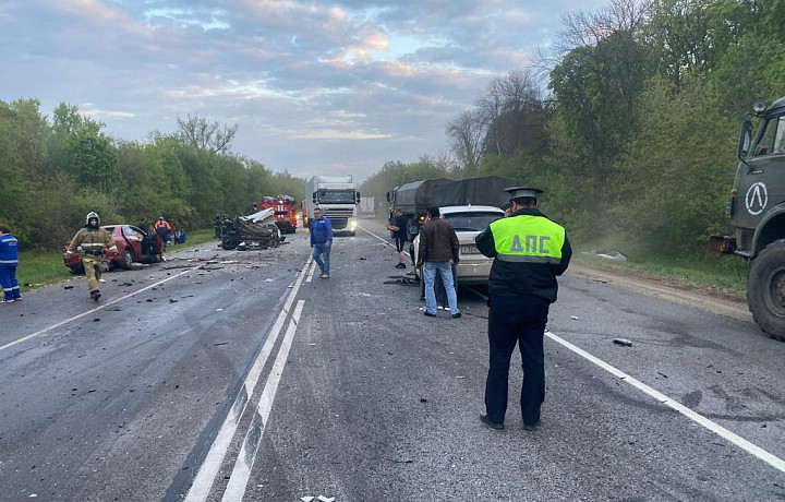 В Щекинском районе столкнулись пять автомобилей