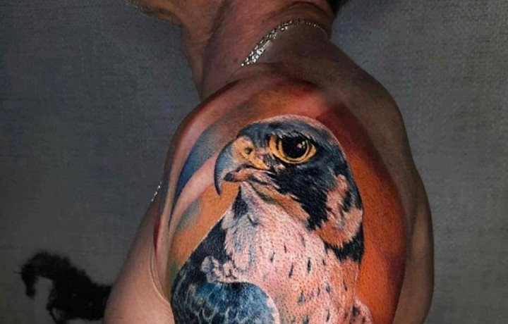 Лучше сокол на руке, чем утка под кроватью: о чем рассказывают татуировки туляков