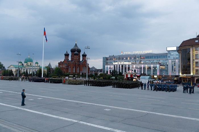 Первая репетиция Парада Победы прошла на площади Ленина в Туле