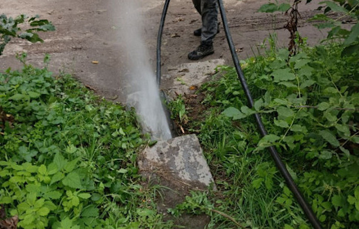 Из-за ухудшения погоды в Туле активизировали работу по прочистке ливневок