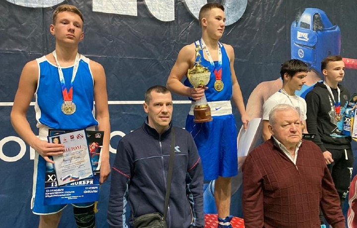 Юные боксеры из Тулы завоевали две серебряные медали на «Мемориале Бориса Грекова»