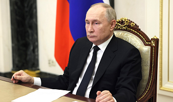 Владимир Путин поручил привлечь иностранных блогеров к продвижению российских товаров