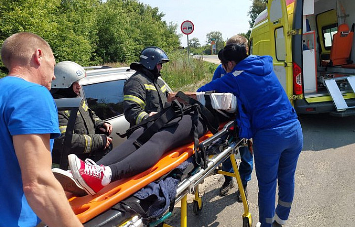 В Тульском центре медицины катастроф отработали навыки помощи пострадавшим в ДТП