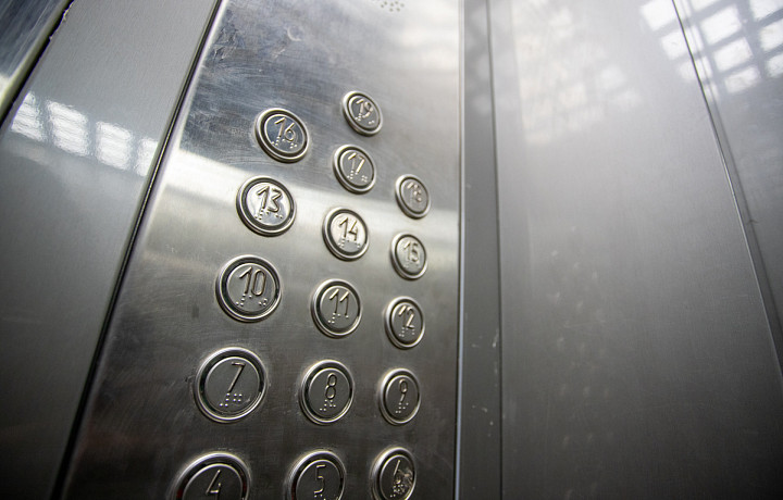 36,7% лифтов в многоэтажках Тульской области оказались просрочены
