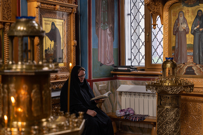 «А хочешь, я тебе расскажу про свои четыре жизни?»: как сейчас живут монахини и откуда в тульских Горелках появился приют, в котором спасают детей?