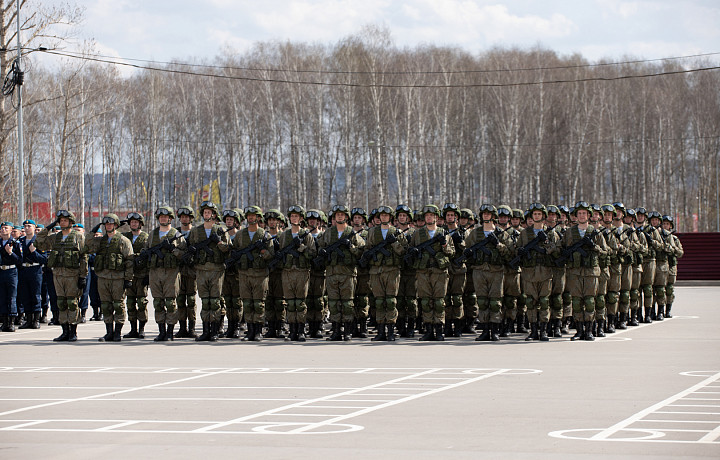 В России вступил в силу указ об увеличении численности Вооруженных сил