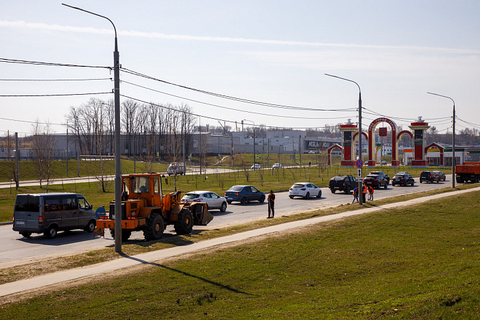 Уборка мусора ведется круглосуточно на тульских улицах