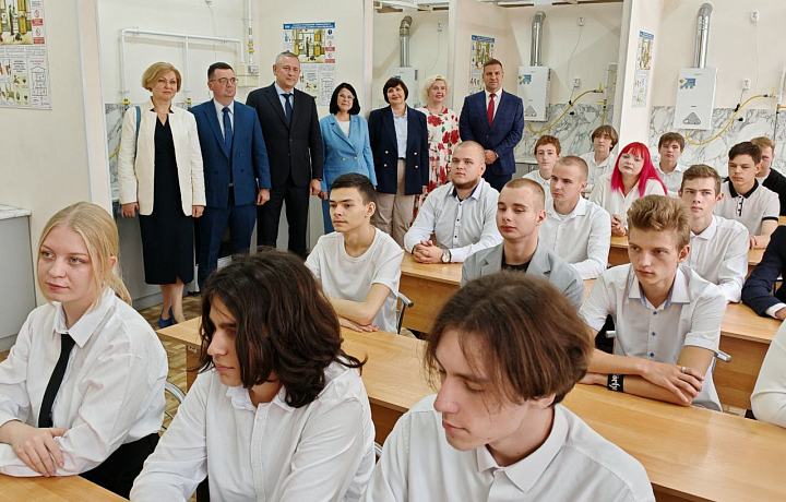 В Новомосковском многопрофильном колледже открыта новая учебная мастерская