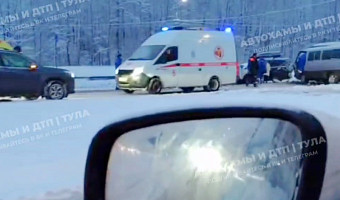 Госавтоинспекция: в тройном ДТП на трассе М-2 под Тулой пострадали четыре человека