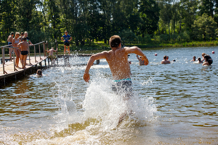 В жару вода манит: как туляки спасаются от палящего солнца – фоторепортаж