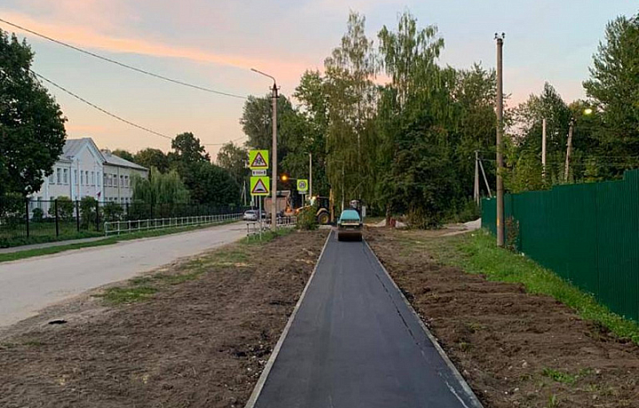 В Туле до конца лета благоустроят подходы к школам и детским садам