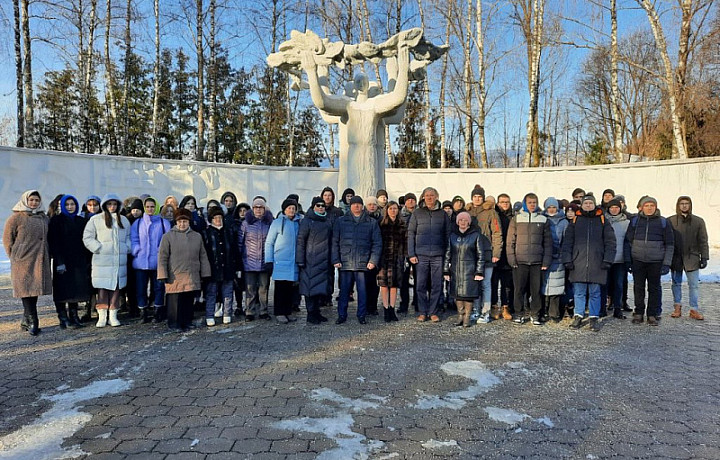 В Советском округе Тулы провели памятные мероприятия в честь 81-й годовщины обороны города