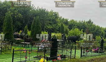 Под Дубной коровы повредили могилы на сельском кладбище