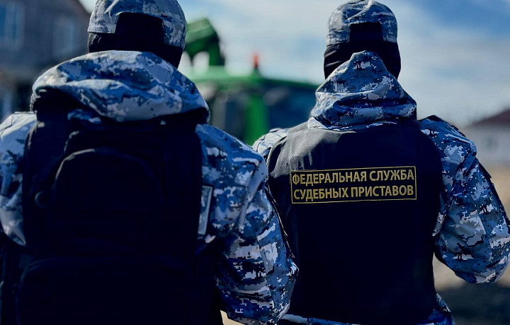 Двум тулякам стало плохо во время приема у судебных приставов