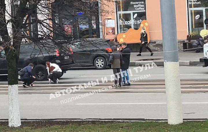 В центре Тулы осматривают трамвайные пути