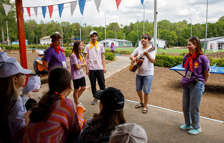 От палаток на Красивой Мече до берега моря: как и куда отправить ребенка отдыхать летом