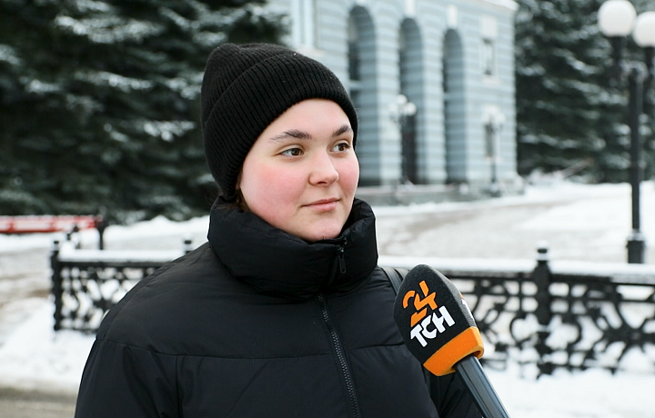 Девичий лес 1 серия. Анна королёва девичий лес. Девушка в лесу. Вторая жизнь мелодрама. Фильм девичий лес.