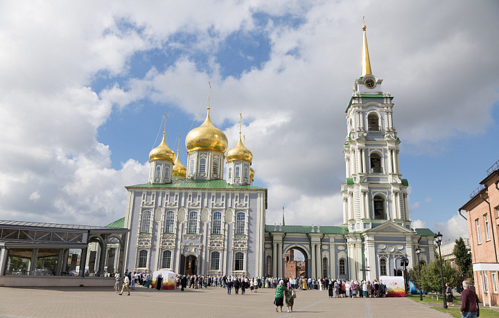 Это было путешествие во времени: как в Успенском соборе в Туле оживляли росписи под слоем штукатурки