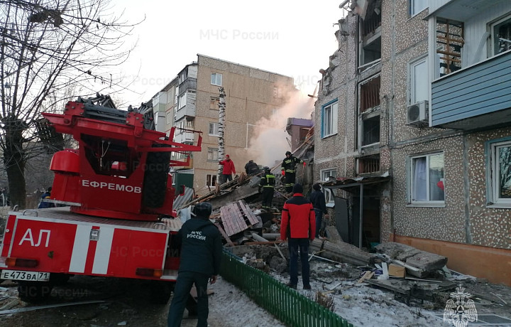 В Ефремове полицейские оперативно восстановят документы пострадавшим жильцам дома на улице Химиков