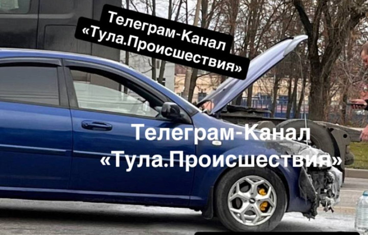В Туле загорелся автомобиль на Рязанской улице