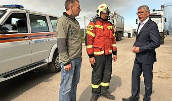 Миляев приехал на склад Вайлдбериз в Алексине, пострадавший от атаки БПЛА