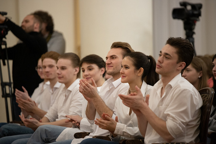 ﻿Владимир Машков приехал в Тулу для набора детей в театральную школу Олега Табакова