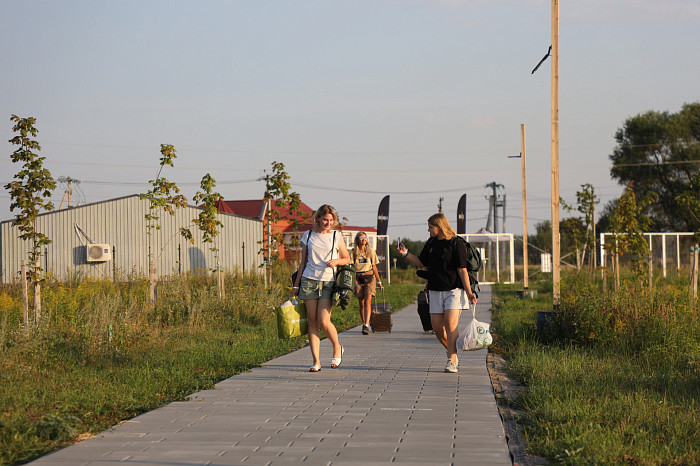 Фоторепортаж: как проходит MaxiCamp от радио Maximum и ГК Медиа Траст