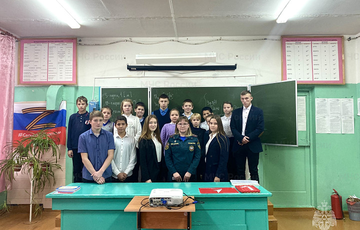 Тульские спасатели напомнили требования пожарной безопасности школьникам