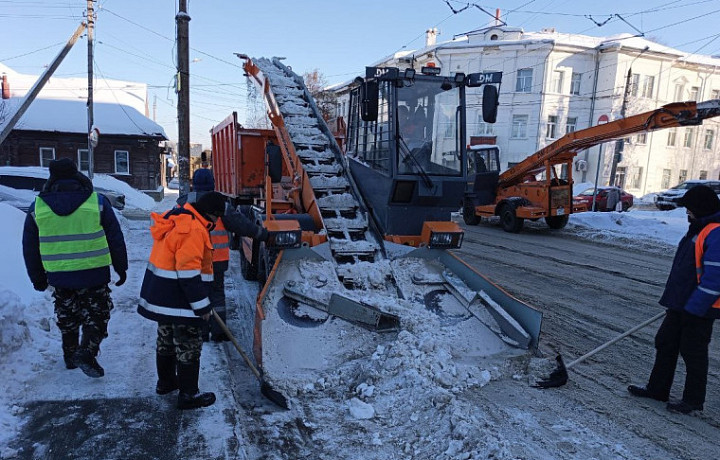 За сутки с улиц Тулы вывезли более семи тысяч кубометров снега