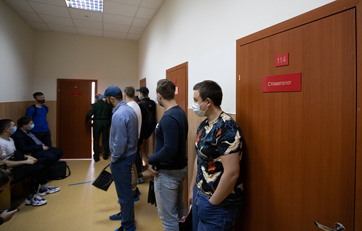 Повышать призывной возраст в армию начнут с 2024 года