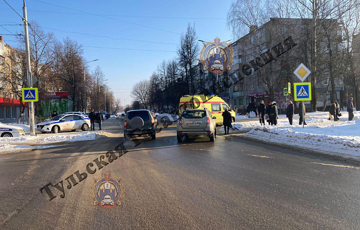 В Щекино пенсионерку госпитализировали после того, как ее сбил автомобиль