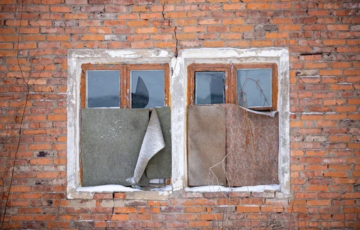 Суд обязал администрацию Тулы расселить жителей аварийного дома в поселке Ленинский