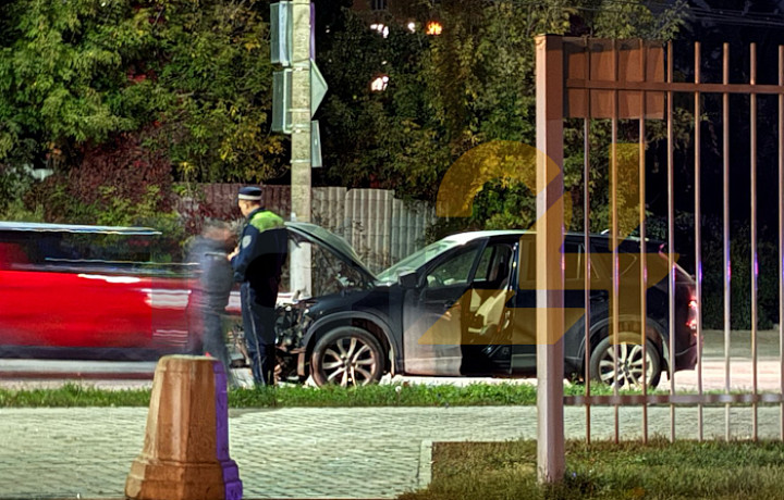 На улице Болдина в Туле произошло серьезное ДТП вечером 29 сентября
