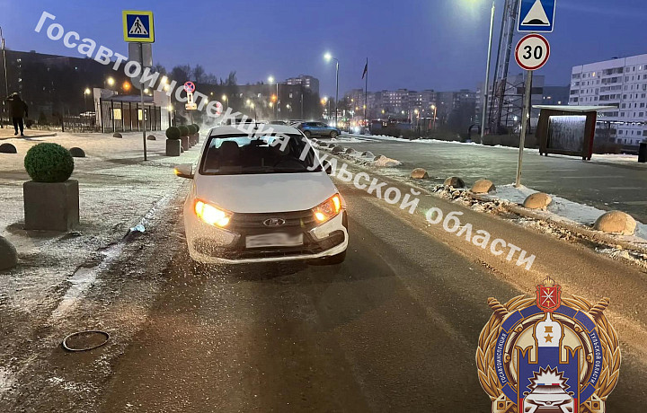 На улице Вильямса в Туле водитель Lada Granta сбил пешехода