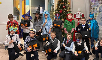 ЕВРАЗ поздравил с Новым годом более 450 воспитанников социальных учреждений Тульской области