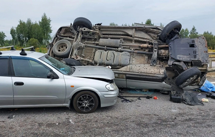 Девятимесячный ребенок пострадал в массовом ДТП на трассе М-4 в Тульской области