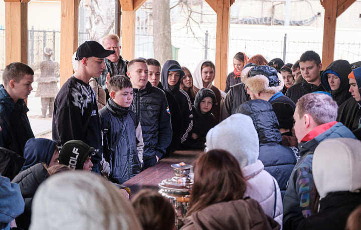 Белгородские дети посетили тульский ремесленный двор "Добродей"