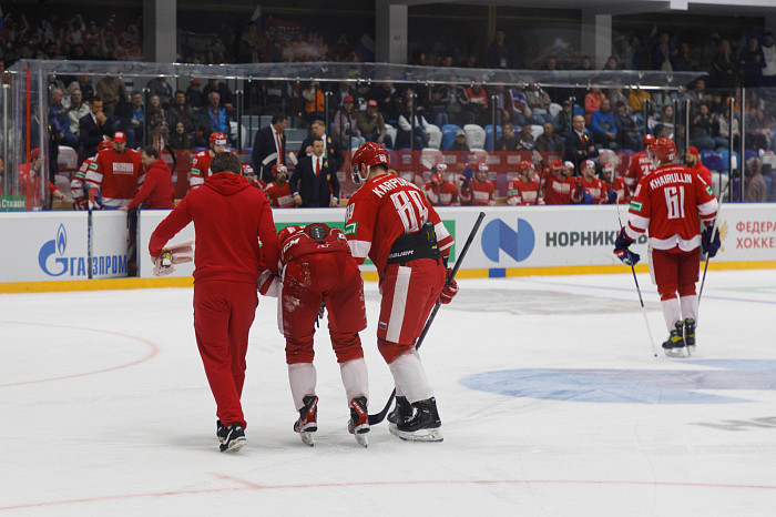 Фоторепортаж: как прошел матч между национальными сборными России и Беларуси