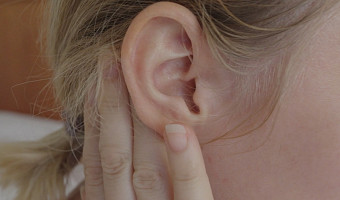 Тулякам рассказали, почему нельзя игнорировать шум в ушах и головокружения