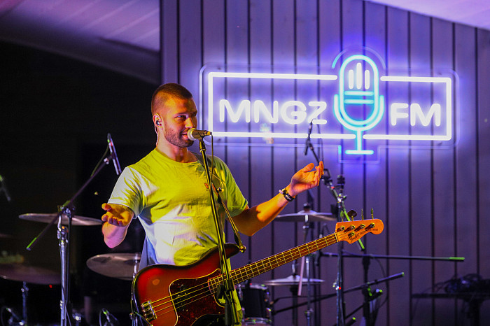 Фоторепортаж: как проходит MaxiCamp от радио Maximum и ГК Медиа Траст