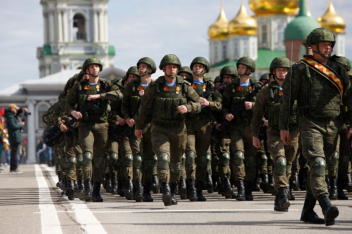 В Туле состоялся военный парад в честь Победы в Великой Отечественной войне