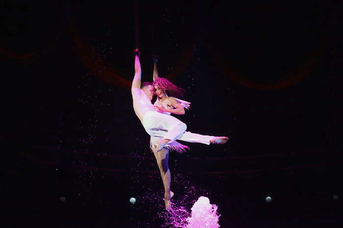 «Доводим каждую деталь до совершенства»: артисты «Королевского цирка» Гии Эрадзе рассказали, как рождается настоящее шоу