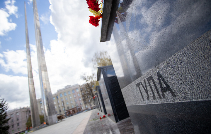 «Автодор» благоустроил памятные места у М-4 в Тульской области ко Дню Победы