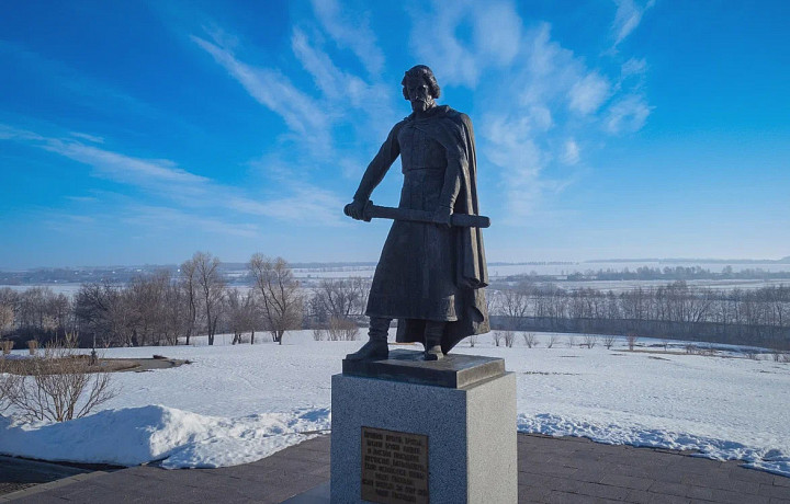 Памятник Дмитрию Донскому и набережная Москва-реки: косогорские металлурги рассказали о художественном литье из Тулы